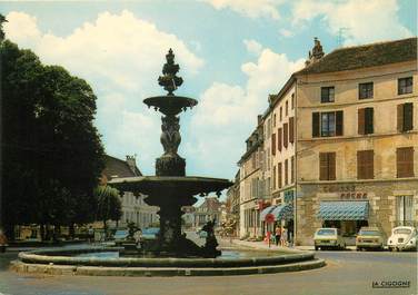 / CPSM FRANCE 21 "Chatillon sur Seine, la fontaine de la place Marmont"