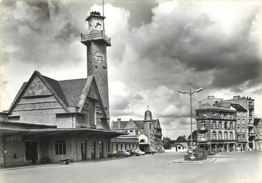 / CPSM FRANCE 22 "Dinan, la gare"