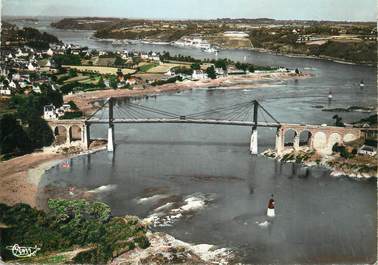 / CPSM FRANCE 22 "Lézardieux, le pont suspendu et la baie"