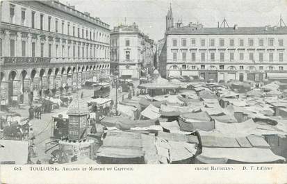 CPA FRANCE 31 "Toulouse, arcades et marché du capitole"