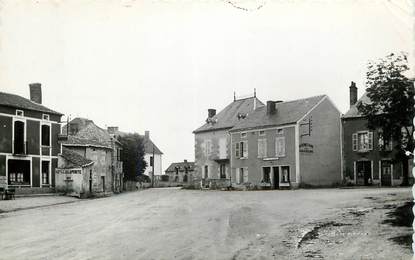 CPSM FRANCE 03 "Saint Bonnet de Rochefort, la Place"