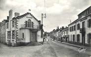 53 Mayenne / CPSM FRANCE 53 "Villaines La Juhel, la mairie et rue Jules Doiteau"