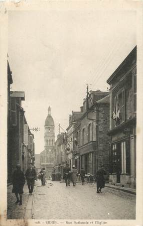 / CPA FRANCE 53 "Ernée, rue nationale et l'église"