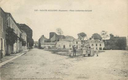 / CPA FRANCE 53 "Sainte Suzanne, place Ambroise de Loré"