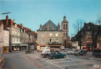 / CPSM FRANCE 23 "Felletin, place Courtaud, au fond l'église et la grande rue"