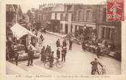 22 Cote D'armor CPA FRANCE 22 "Matignon, la place et la rue Saint Jean"