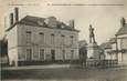 CPA FRANCE 27 "Notre Dame du Vaudreuil, la mairie et statue de Raoul Duval"