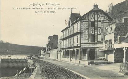 CPA FRANCE 22 "Saint Brieuc, Le Légué, Sous La Tour près du Phare, l'hôtel de la plage"