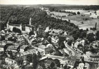 CPSM FRANCE 24 "Brantome, Bld Coligny et Abbaye"