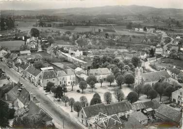 CPSM FRANCE 24 "La Coquille, vue aérienne, place de l'église"