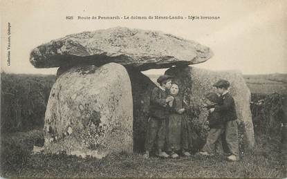 / CPA FRANCE 29 "Route de Penmarch, le dolmen de Ménez Landu"