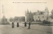 29 Finistere / CPA FRANCE 29 "Le Folgoët, le Doyenné, ancien château de la Duchesse Anne, le calvaire"