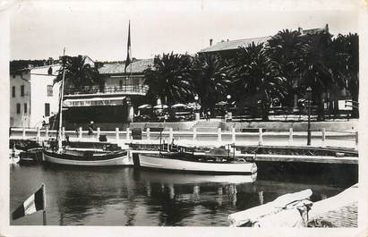 / CPSM FRANCE 83 "Sainte Maxime, l'Hermitage et la place des Palmiers"