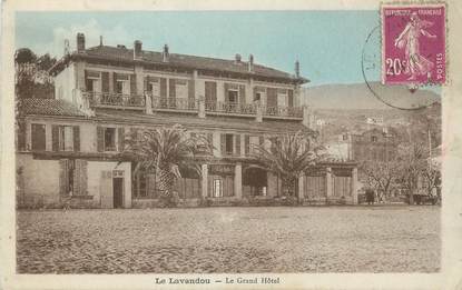 / CPA FRANCE 83 "Le Lavandou, le grand hôtel"