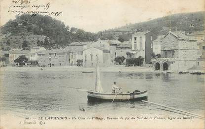 / CPA FRANCE 83 "Le Lavandou, un coin du village"