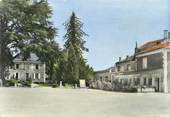24 Dordogne / CPSM FRANCE 24 "Razac sur l'Isle, la place de la Mairie"