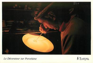/ CPSM FRANCE 24 "Saint Astier, le décorateur de porcelaine"