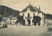 25 Doub / CPSM FRANCE 25 "Maiche, l"hôtel de ville et le monument aux morts"