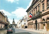 25 Doub / CPSM FRANCE 25 "Pontarlier, la rue de la République et l'Arc de Triomphe"