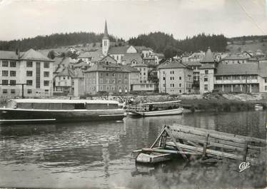 / CPSM FRANCE 25 "Villers le Lac, vue générale et l'embarcadère"