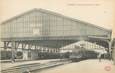 / CPA FRANCE 10 "Troyes, le grand hall de la gare"