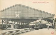 10 Aube / CPA FRANCE 10 "Troyes, le grand hall de la gare"