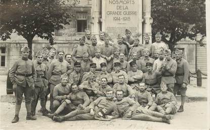 CARTE PHOTO MILITAIRE ARTILLEURS