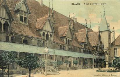 CPA FRANCE 21 "Beaune, cour de l'Hôtel Dieu" / CARTE TOILÉE 