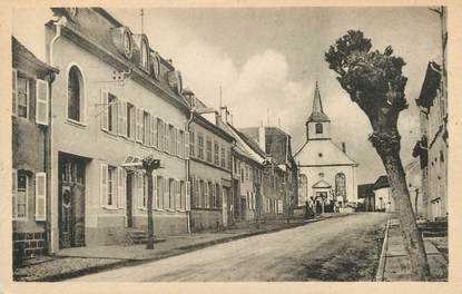 / CPA FRANCE 57 "Fénétrange, rue de Sarrebourg"