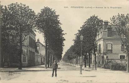 / CPA FRANCE 45 "Pithiviers, av de la république"