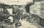 53 Mayenne / CPA FRANCE 53 "Pré en Pail, la grande rue un jour de marché"