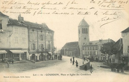 / CPA FRANCE 46 "Gourdon, place et église des cordeliers"