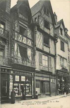 / CPA FRANCE 49 "Angers, vieilles maison de la rue de l'oisellerie"