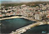 83 Var / CPSM FRANCE 83 "Saint Raphaël, vue générale aérienne sur le port et la ville"