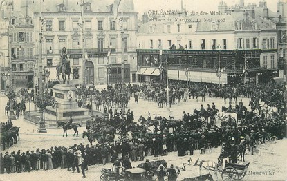 / CPA FRANCE 45 "Orléans, visite des ministres, place du Martroi"