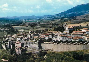 / CPSM FRANCE 26 "Beaufort sur Gervanne, vue générale aérienne et les remparts"