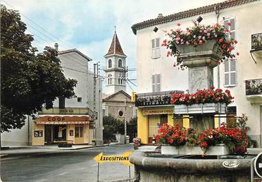 / CPSM FRANCE 26 "Luc en Diois, la fontaine et l'église"