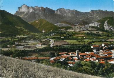 / CPSM FRANCE 26 "Saillans, vue générale et Rochecourbe"