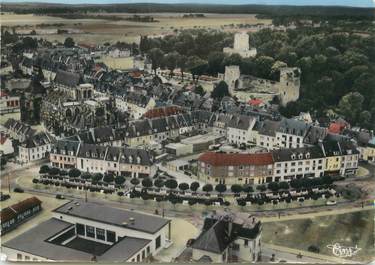 / CPSM FRANCE 27 "Gisors, vue aérienne sur le château"