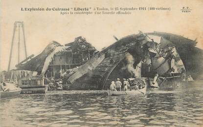 / CPA FRANCE 83 "Toulon, l'explosion du cuirassé Liberté"