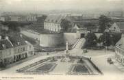 59 Nord / CPA FRANCE 59 "Gravelines, vue panoramique, le monument, le jardin et l'arsenal"