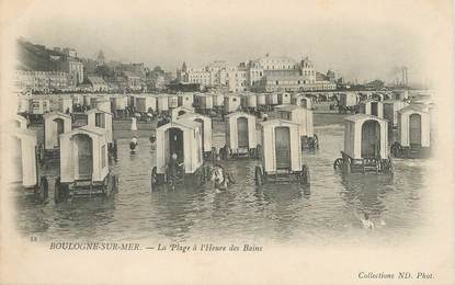 / CPA FRANCE 62 "Boulogne sur Mer, la plage à l'heure des bains"