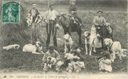 65 Haute PyrÉnÉe / CPA FRANCE 65 "Lourdes, un éleveur de chien de montagnes"