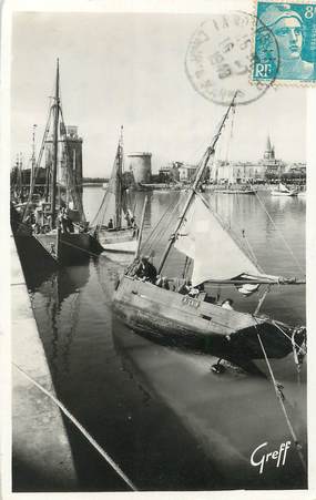 / CPSM FRANCE 17 "La Rochelle, le port et les tours Saint Nicolas"