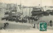 50 Manche / CPA FRANCE 50 "Cherbourg, l'avant port"