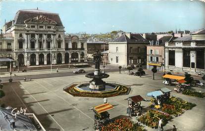 / CPSM FRANCE 50 "Cherbourg, la place du Général de Gaulle et le théâtre"