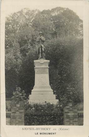/ CARTE PHOTO FRANCE 61 "Mesnil Hubert, le monument"
