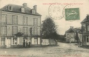 61 Orne / CPA FRANCE 61 "Glos la Ferrière, carrefour de la route de Lyre"