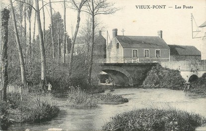 / CPA FRANCE 61 "Vieux pont, les ponts"