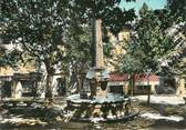 30 Gard / CPSM FRANCE 30 "Saint Hippolyte du fort, la place et fontaine de la Canourgue"